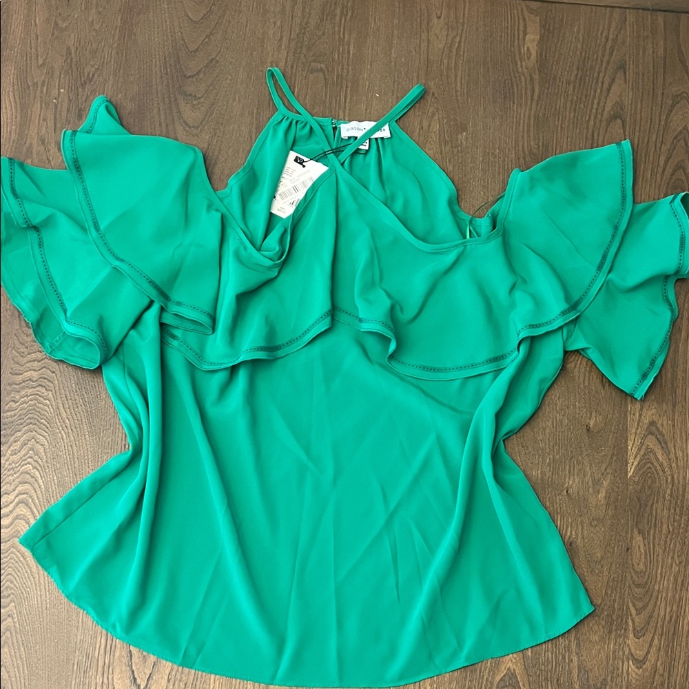 ☘️ Gibson Latimer Vibrant Green Ruffle Blouse